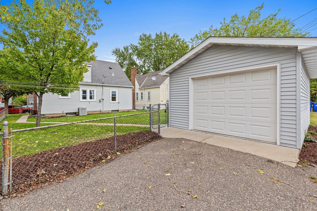 1658 Sherburne Avenue, Saint Paul, MN 55104 — photo 3