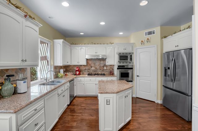 7027 N Muscatel, San Gabriel, CA 91775
