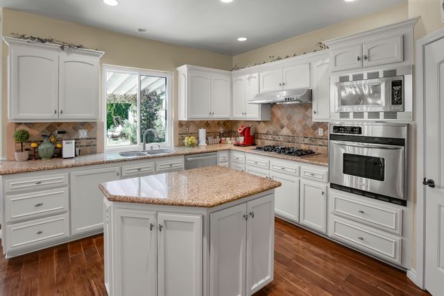 7027 N Muscatel, San Gabriel, CA 91775