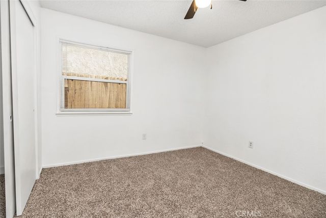 7704 River Mist Avenue, Bakersfield, CA 93313