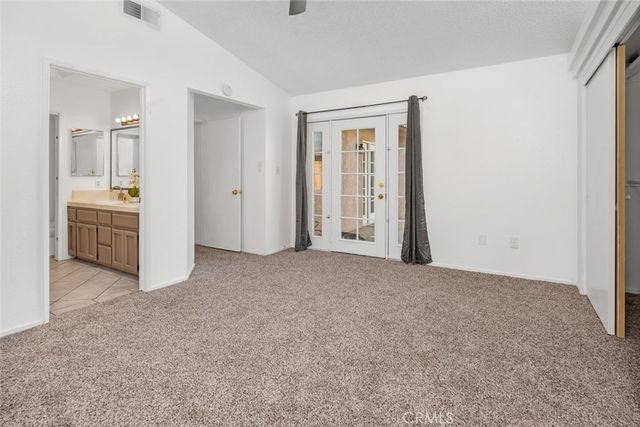 7704 River Mist Avenue, Bakersfield, CA 93313