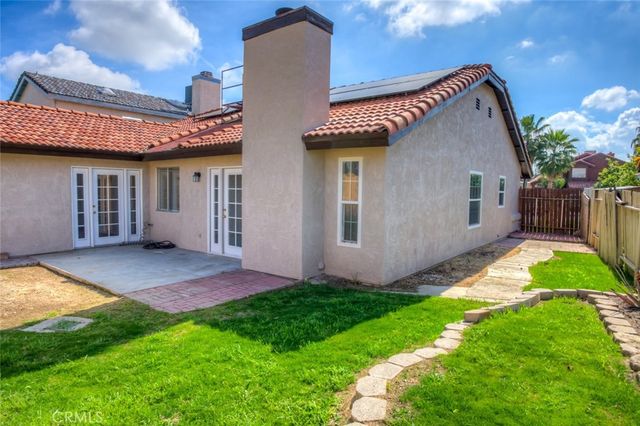 7704 River Mist Avenue, Bakersfield, CA 93313