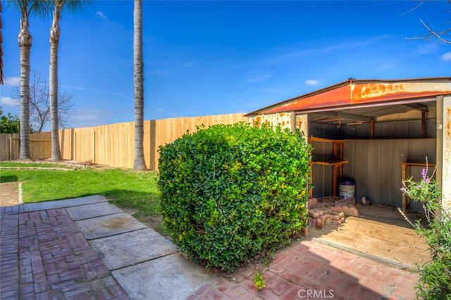 7704 River Mist Avenue, Bakersfield, CA 93313