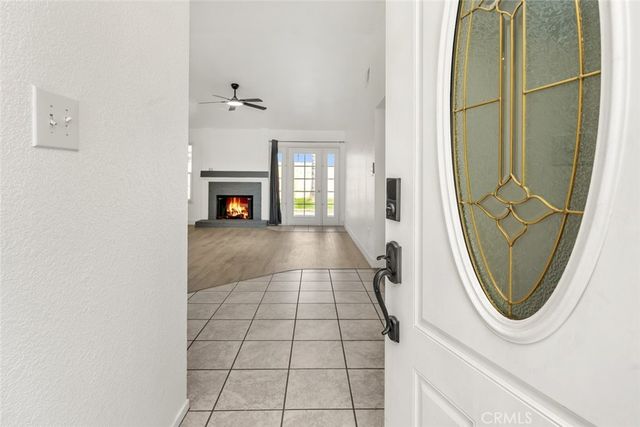 7704 River Mist Avenue, Bakersfield, CA 93313