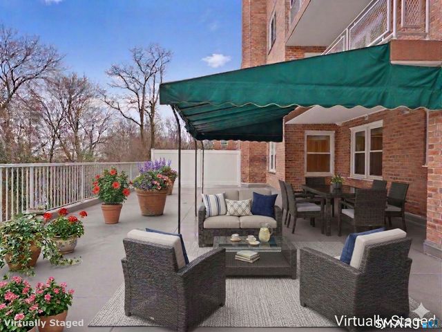 2 Putnam Hill 1A, Greenwich, CT 06830