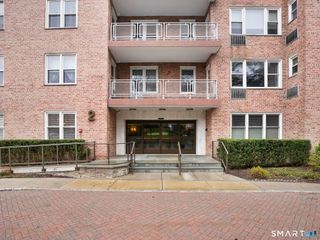 2 Putnam Hill 1A, Greenwich, CT 06830