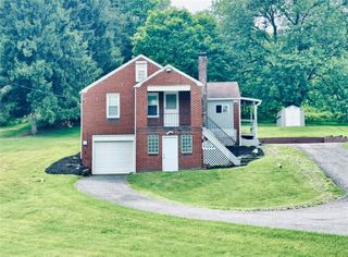 24 Panorama Dr, South Strabane, PA 15301