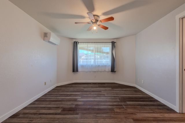 3285 Blackthorn Way, Medford, OR 97504