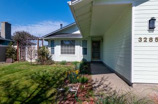 3285 Blackthorn Way, Medford, OR 97504
