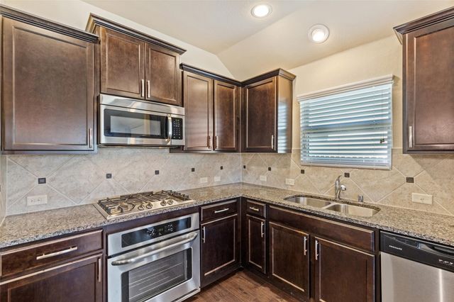205 Whitman Drive, Mckinney, TX 75072