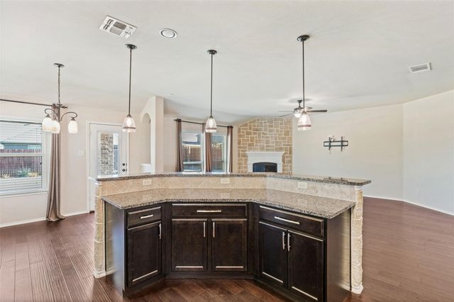 205 Whitman Drive, Mckinney, TX 75072