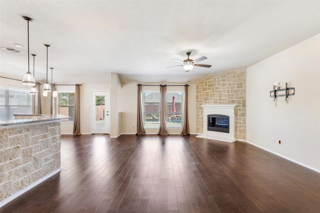 205 Whitman Drive, Mckinney, TX 75072