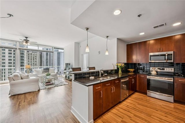 44 Peachtree Place NW 1434, Atlanta, GA 30309