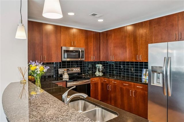 44 Peachtree Place NW 1434, Atlanta, GA 30309