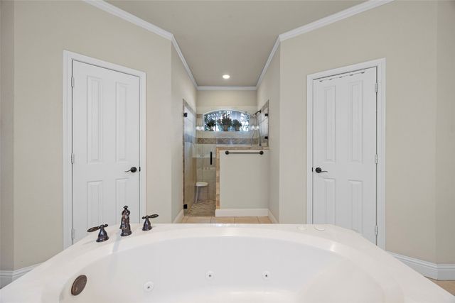 223 Deer Creek Drive, Aledo, TX 76008