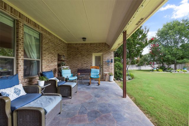223 Deer Creek Drive, Aledo, TX 76008
