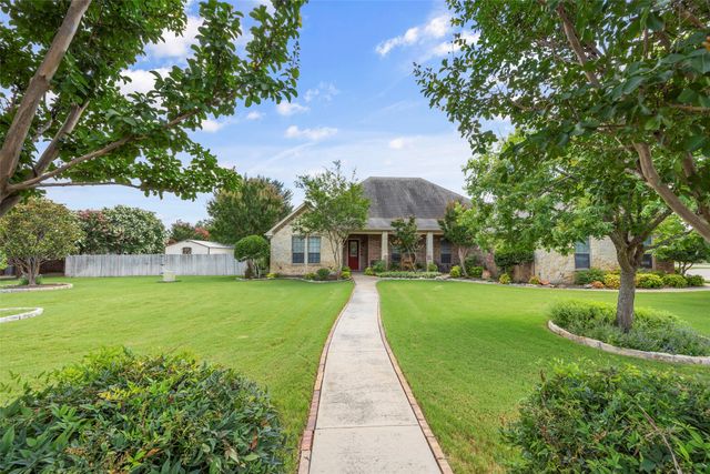 223 Deer Creek Drive, Aledo, TX 76008