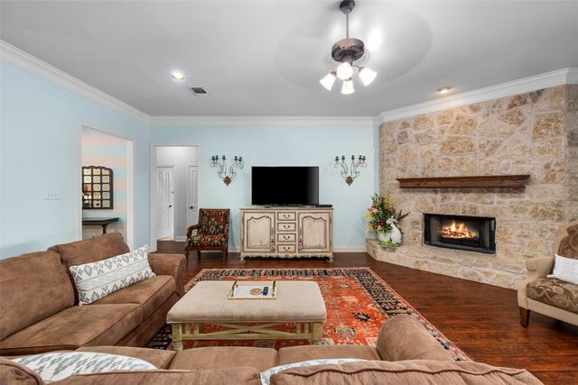 223 Deer Creek Drive, Aledo, TX 76008