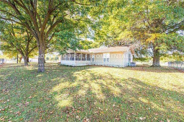 14182 Mhoon Road, Fayetteville, AR 72701