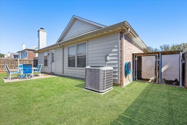 8420 Silverbell Lane, Fort Worth, TX 76140