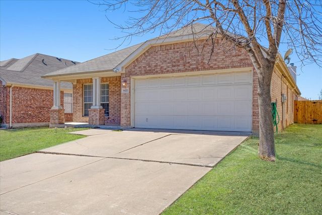 8420 Silverbell Lane, Fort Worth, TX 76140