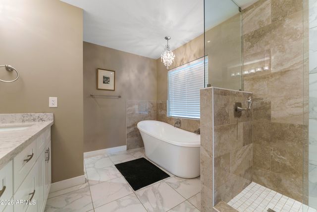 3025 E CAMPBELL Avenue, Phoenix, AZ 85016
