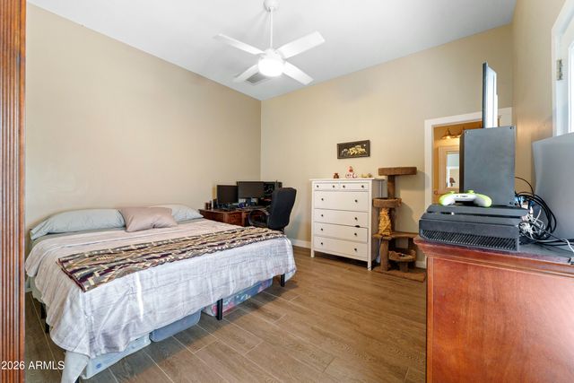 3025 E CAMPBELL Avenue, Phoenix, AZ 85016