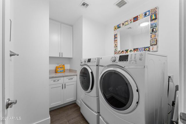 3025 E CAMPBELL Avenue, Phoenix, AZ 85016