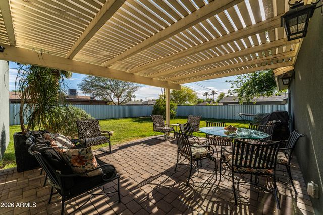 3025 E CAMPBELL Avenue, Phoenix, AZ 85016