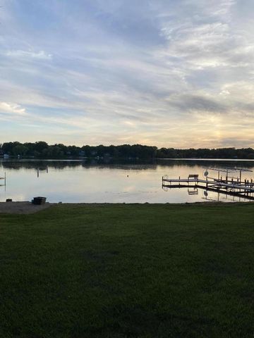 9410 402nd AVENUE, Genoa City, WI 53128