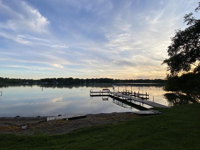 9410 402nd AVENUE, Genoa City, WI 53128