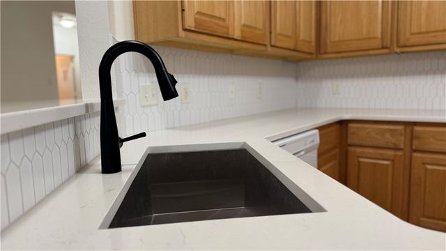 1502 Bluefield Court, College Station, TX 77845