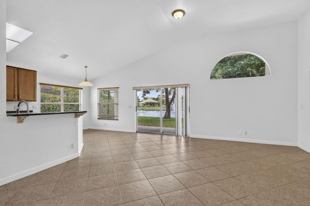 4003 W Hamilton Key, West Palm Beach, FL 33411