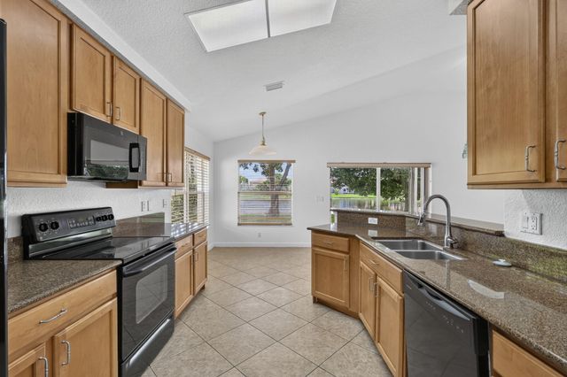 4003 W Hamilton Key, West Palm Beach, FL 33411