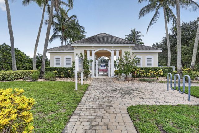 4003 W Hamilton Key, West Palm Beach, FL 33411