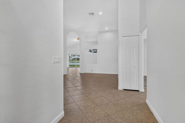 4003 W Hamilton Key, West Palm Beach, FL 33411