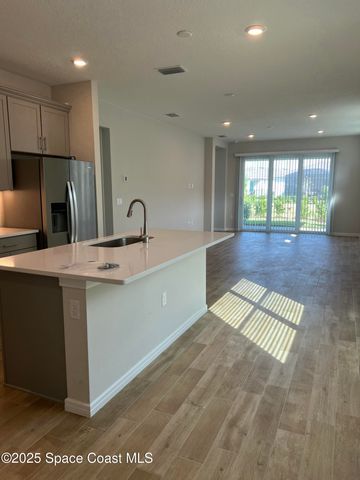 9023 W Nixie Avenue, Melbourne, FL 32940