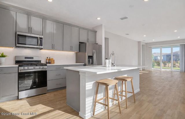 9023 W Nixie Avenue, Melbourne, FL 32940