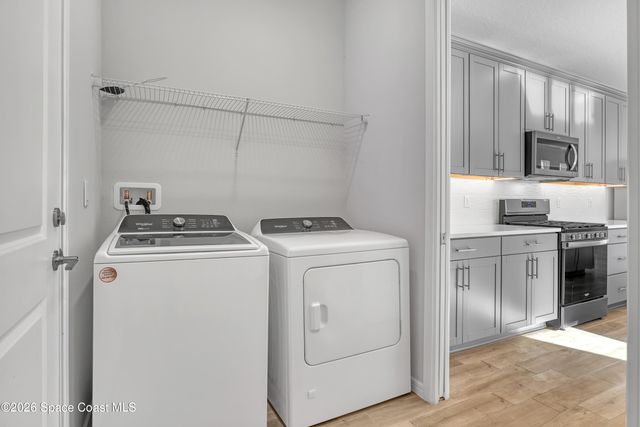 9023 W Nixie Avenue, Melbourne, FL 32940