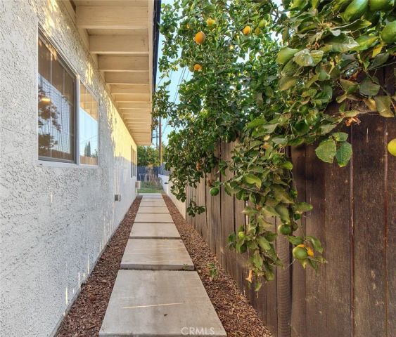 726 W Franklin, Pomona, CA 91766