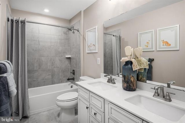 372 KELSO DR, Camp Hill, PA 17011