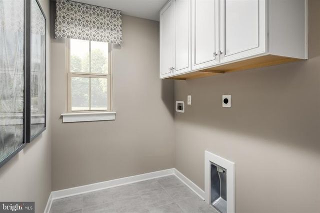 372 KELSO DR, Camp Hill, PA 17011