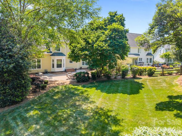 15540 Northstone Drive, Huntersville, NC 28078