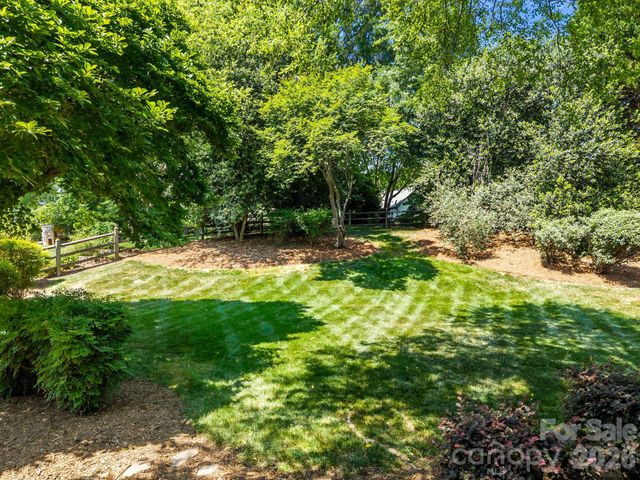 15540 Northstone Drive, Huntersville, NC 28078