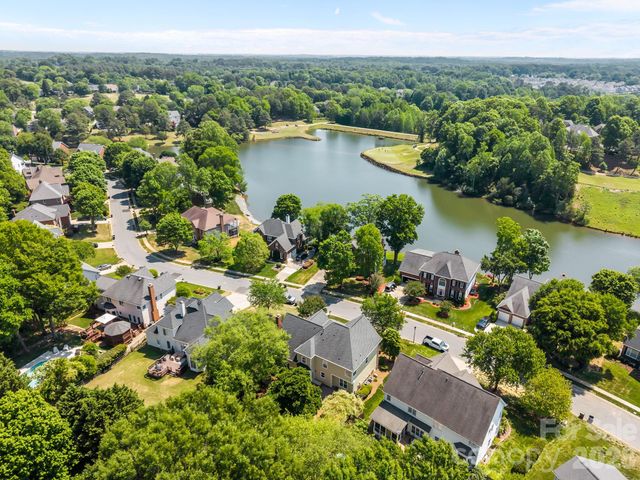 15540 Northstone Drive, Huntersville, NC 28078