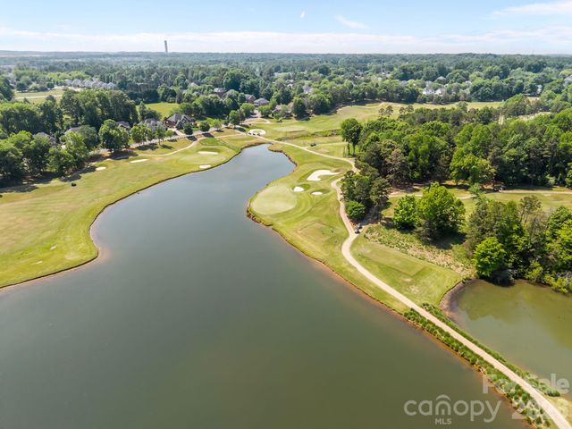 15540 Northstone Drive, Huntersville, NC 28078