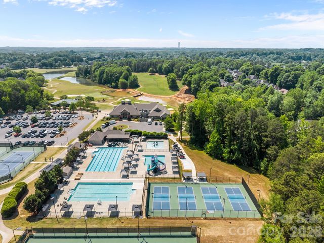 15540 Northstone Drive, Huntersville, NC 28078