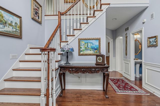 8610 Oakcliff Court, Fort Wayne, IN 46825