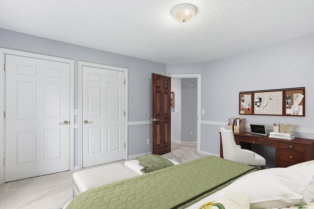 8610 Oakcliff Court, Fort Wayne, IN 46825