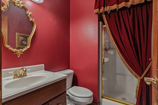 8610 Oakcliff Court, Fort Wayne, IN 46825